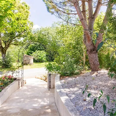 For 2-3 People דירה