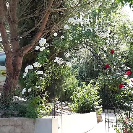 For 2-3 People דירה