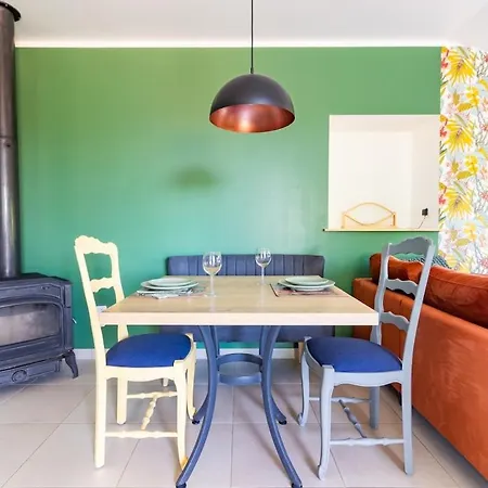 For 2-3 People דירה